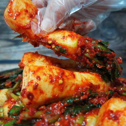 핵폭탄총각김치 매운 실비 1kg 알타리