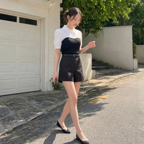 [온라인 단독] [N배송] 로엠 뷔스티에 매칭 반팔 블라우스 RMBLG25NT5
