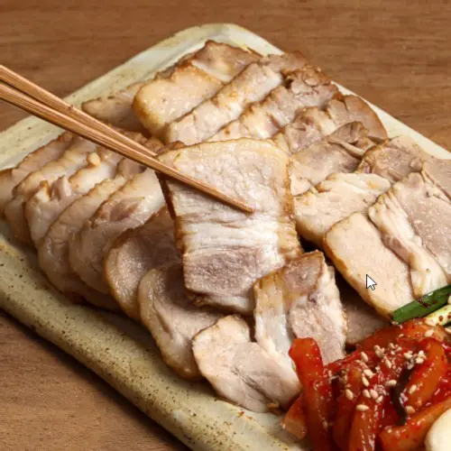 극소수 보쌈 삼겹 수육 200g 슬라이스 돼지고기 수제 한방 안주 야식 집들이 밀키트