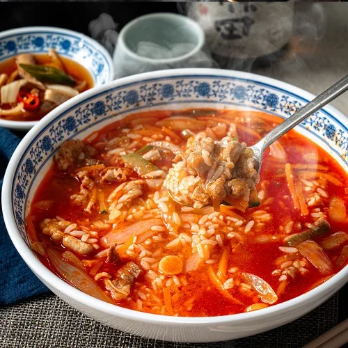 [04376] 백년밥상 얼큰 우삼겹 짬뽕 국밥 밀키트 2인분 캠핑음식