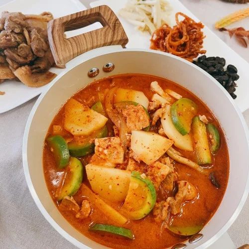 [04400] 연이집밥 가정식 국 밀키트 7종 고추장찌개 소고기무국 된장찌개 미역국 육개장 집밥 캠핑