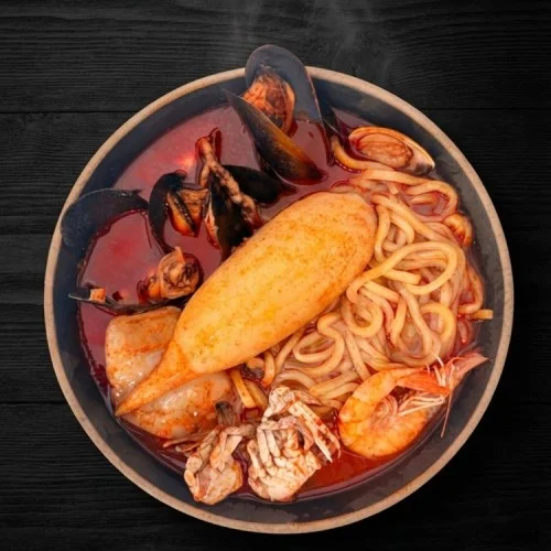 [06670] 통오징어 짬뽕 밀키트 [중화면포함] 900g 캠핑 차박 야식 술안주