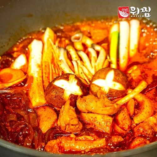 [06822] 위찜 간장 양념 닭다리 순살 안동찜닭 밀키트 2인분 720g 9개 순한맛