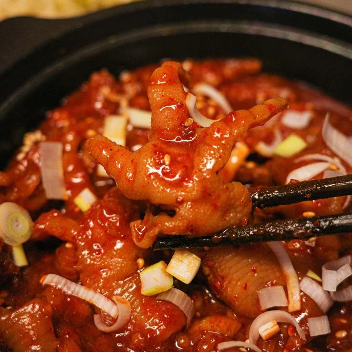 [05785] 청정화푸드 맵꾸미 매운 무뼈 국물 닭발, 300g, 1개