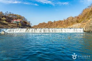 직탕폭포 (한탄강 유네스코 세계지질공원)