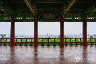 함월루