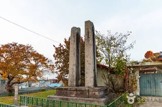 천안 천흥사지 당간지주·오층석탑