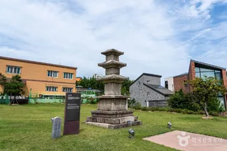 서산동문동오층석탑 및 당간지주