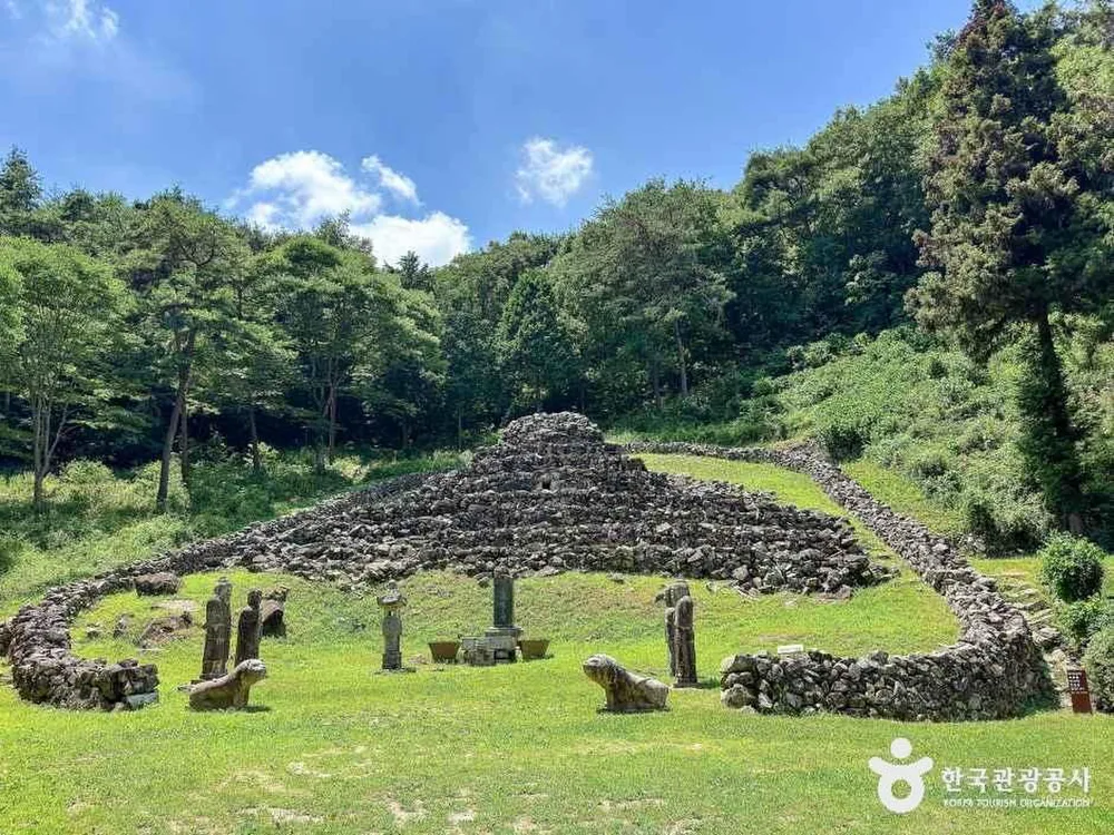 산청 전 구형왕릉