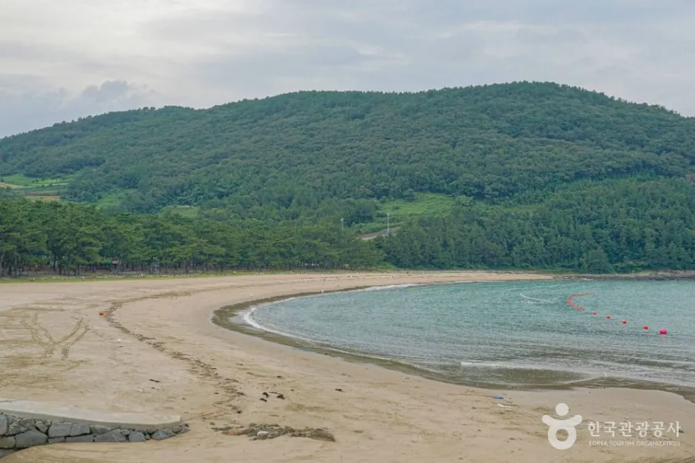 덕흥해수욕장