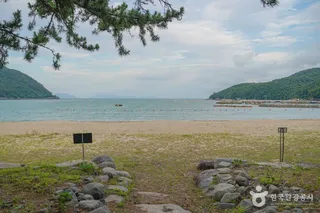 덕흥해수욕장