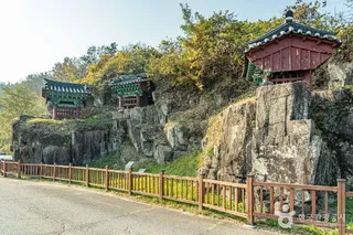 화순능주삼충각