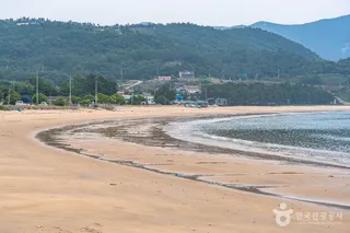 익금해수욕장