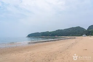 익금해수욕장