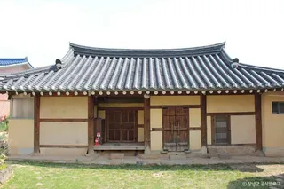 창녕 진양하씨 고택