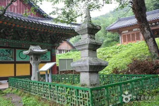 용천사 석등