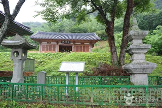 용천사 석등