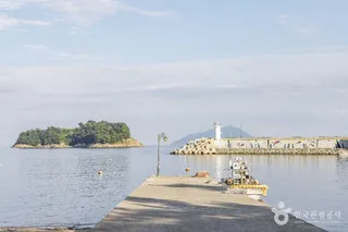 항도몽돌해변