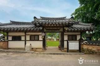 거창만월당