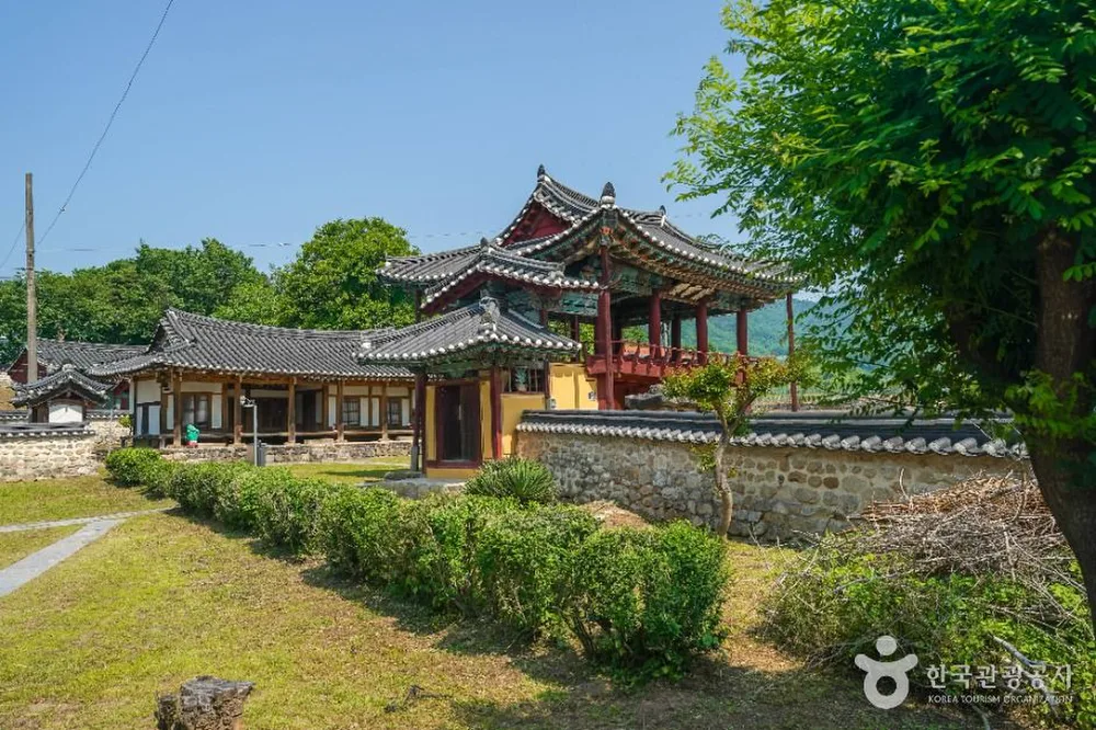 거창 포충사