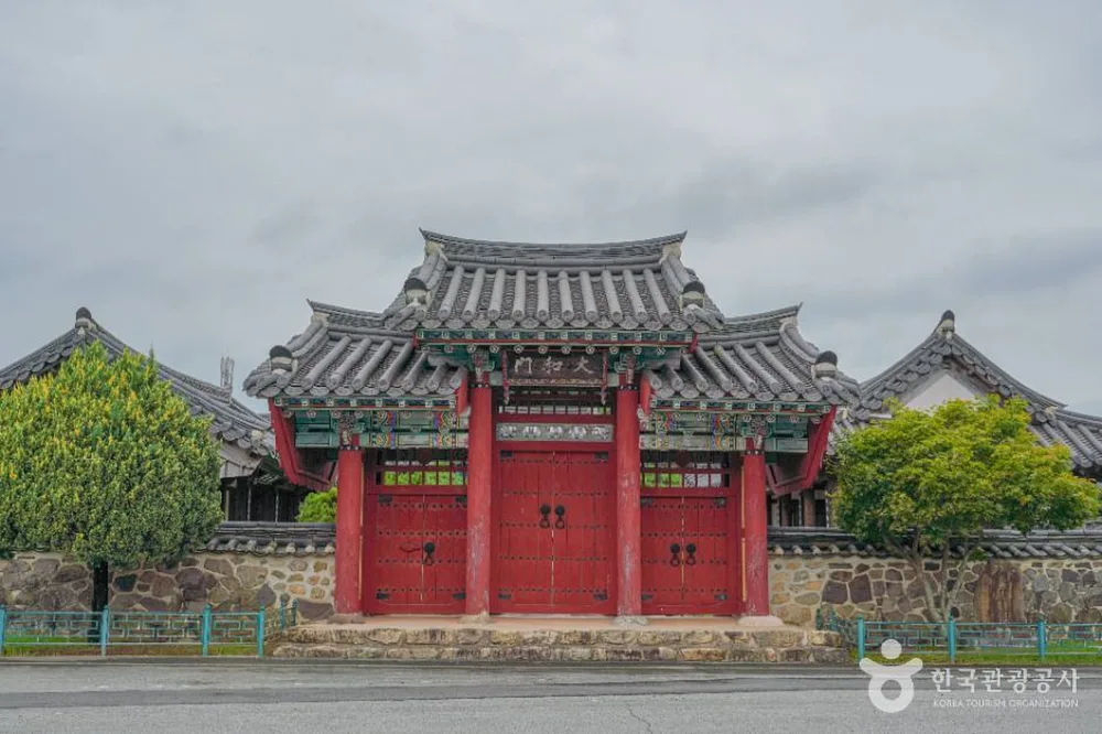 구고사 및 김완장군부조묘