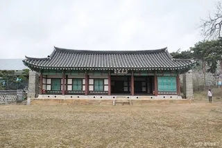 태안 목애당