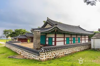 태안 목애당