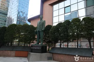 나석주의사동상