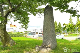 화순대리석불입상