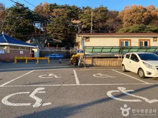 김중업 건축박물관(옛 유유산업 공장)