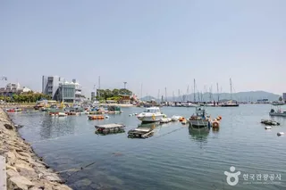 통영해양스포츠센터