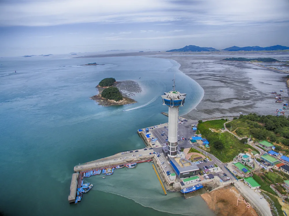 칠산타워