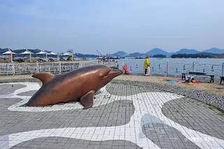 국동항수변공원