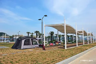 국동항수변공원