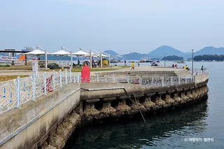 국동항수변공원