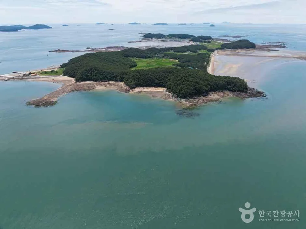 명장섬해수욕장(장고도)