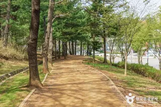 성저공원