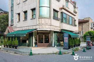 앤티크거리 보넷길