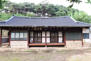 장성 관수정