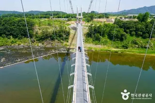 한탄강 베개용암 출렁다리