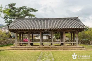 군위대율리대청