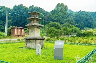 안성죽산리삼층석탑