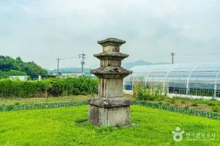 안성죽산리삼층석탑