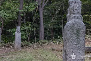 신선경과 류인호 묘역