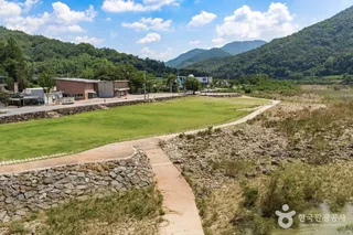 섬진강변 유원지
