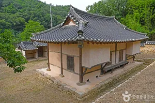 봉유재